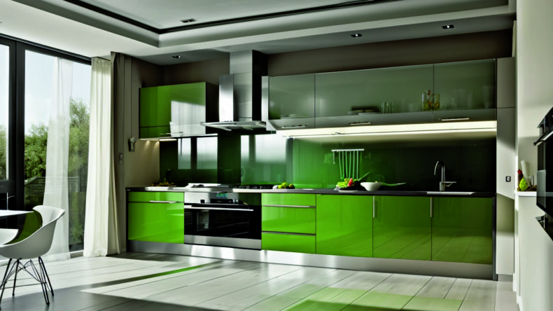 Кухонные гарнитуры с фасадами из закаленного стекла